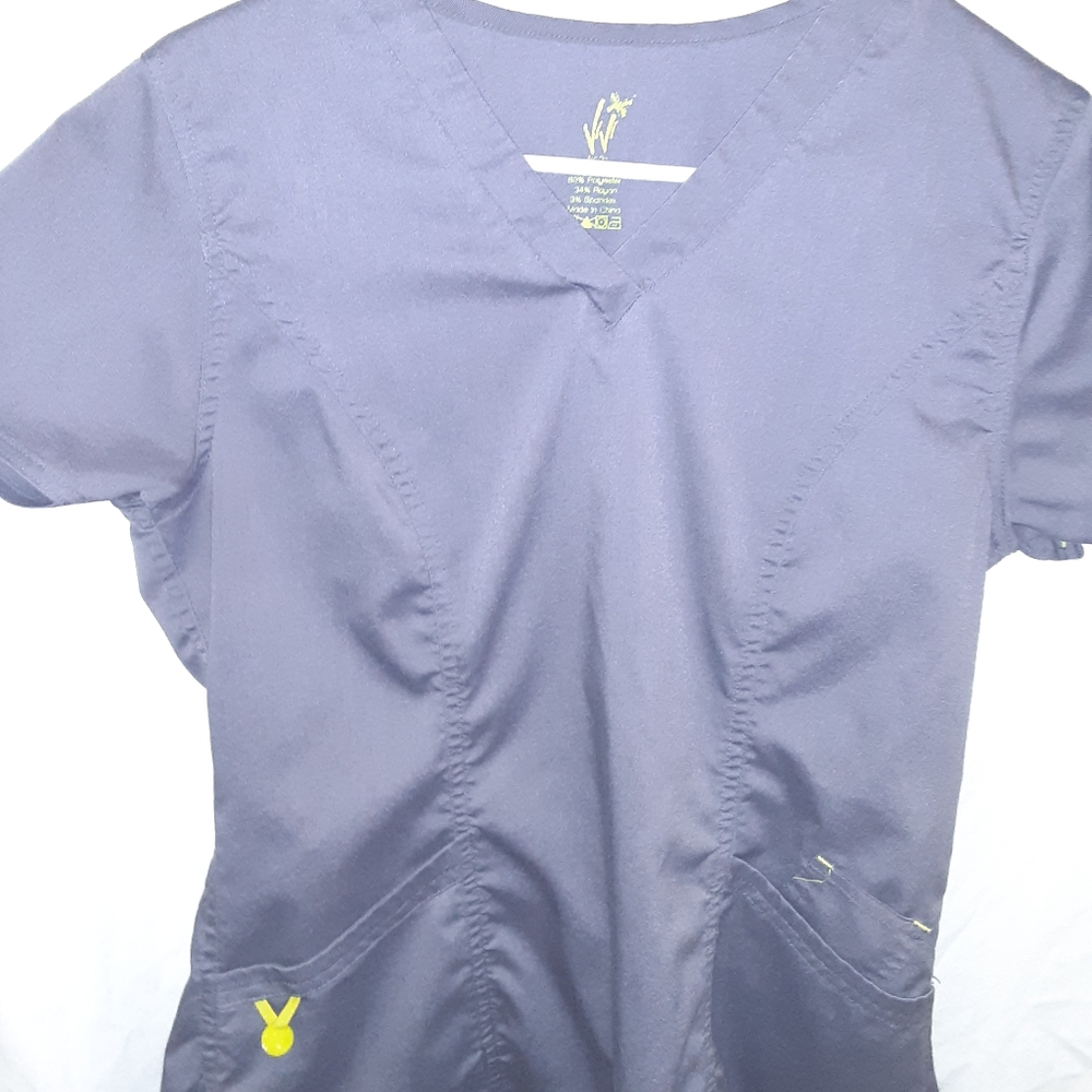 Scrub top